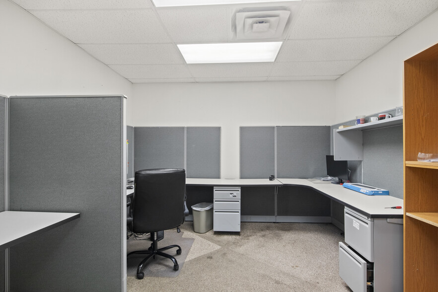 More Photos Of 412 Texas Highway 37, Mount Vernon Medical For Sale