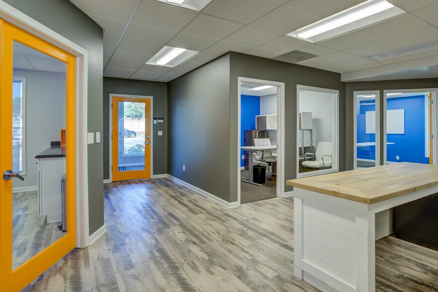 More Photos Of 2960 N Academy Blvd, Colorado Springs Office For Sale