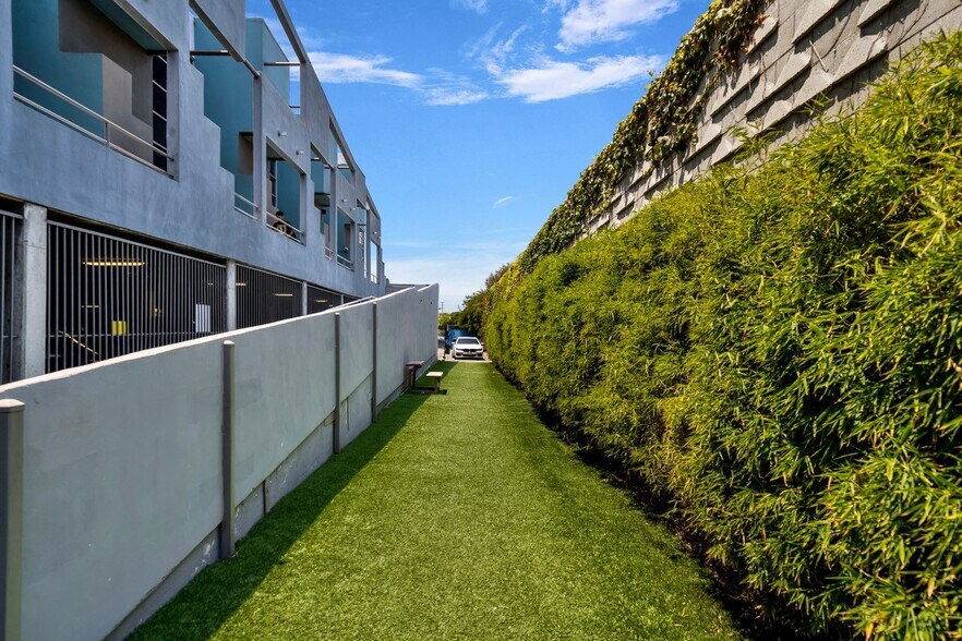 More Photos Of 1750 14th St, Santa Monica Loft Creative Space For Sale