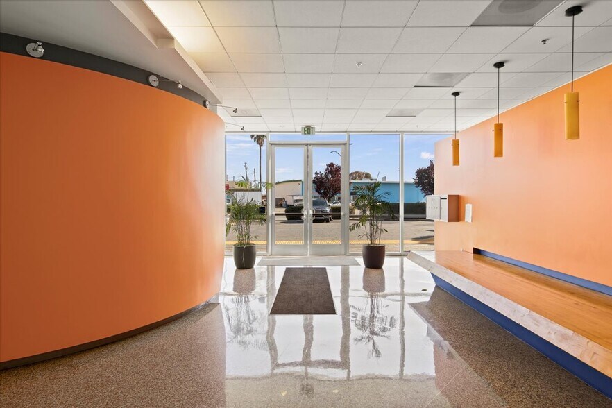 More Photos Of 1450 Veterans Blvd, Redwood City Office For Lease