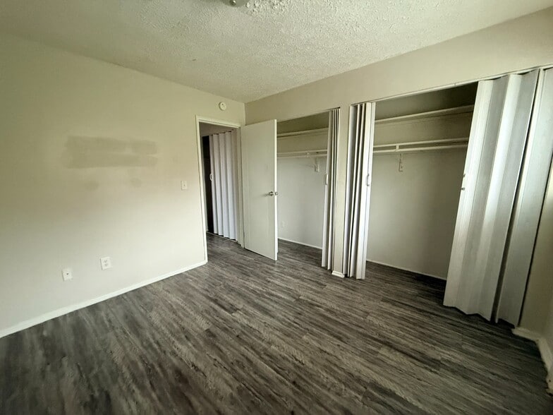 More Photos Of 3553-3559 Van Antwerp Pl, Cincinnati Apartments For Sale