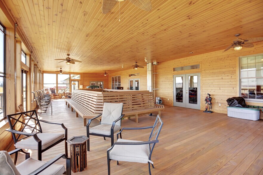 More Photos Of 600 Airport Dr, Mifflintown Flex For Sale