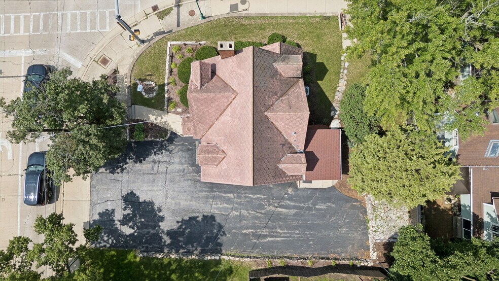 More Photos Of 6 E Washington St, Oswego Office For Sale