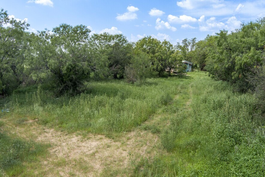 More Photos Of 12831 Pearsall Rd, Atascosa Land For Sale
