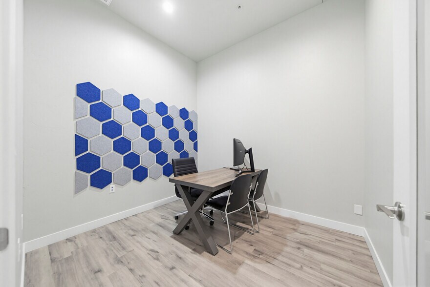 More Photos Of 349 Lake Havasu Ave S, Lake Havasu City Office For Sale