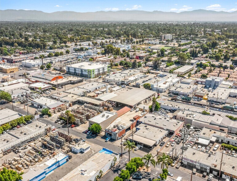 More Photos Of 7028 Canby Ave, Reseda Auto Repair For Sale