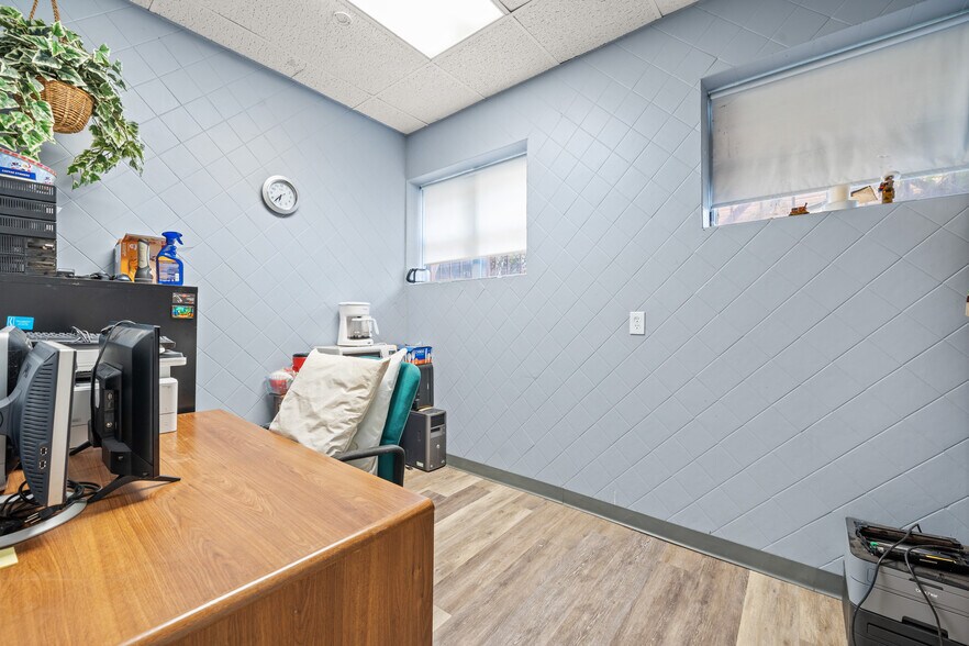 More Photos Of 510 43rd St, Union City Medical For Sale
