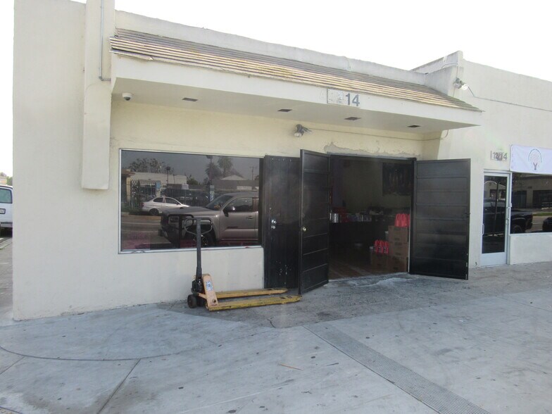 More Photos Of 1212-1214 N Wilmington Ave, Compton Storefront For Sale