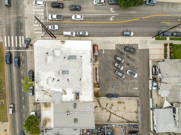 More Photos Of 1620 Colorado Blvd, Los Angeles Freestanding For Sale