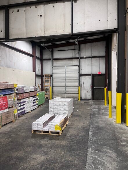 More Photos Of 2801 McKinley Ave, Fort Smith Warehouse For Lease
