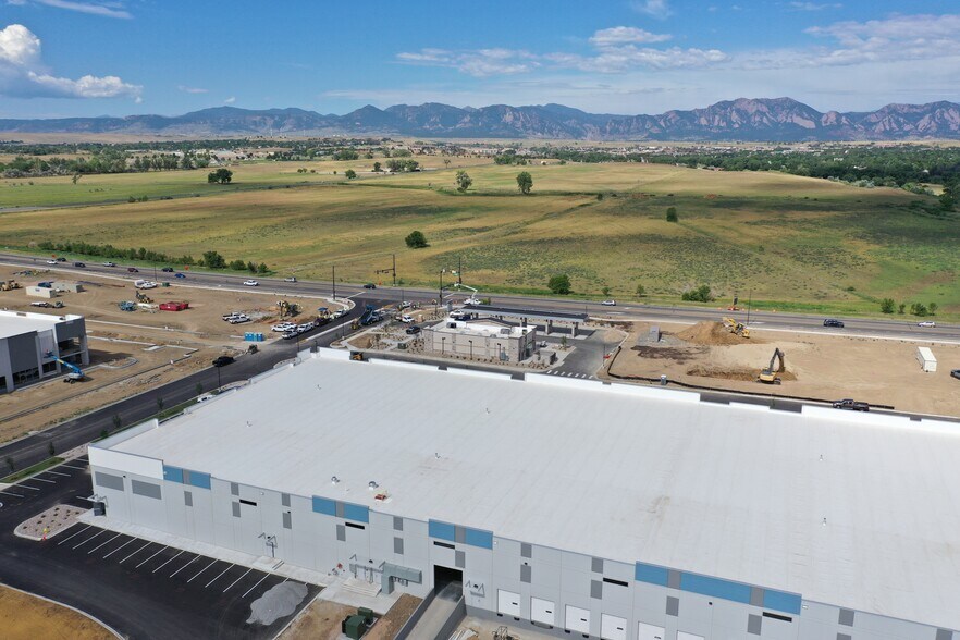 More Photos Of 1360 S 96th St, Louisville Convenience Store For Sale