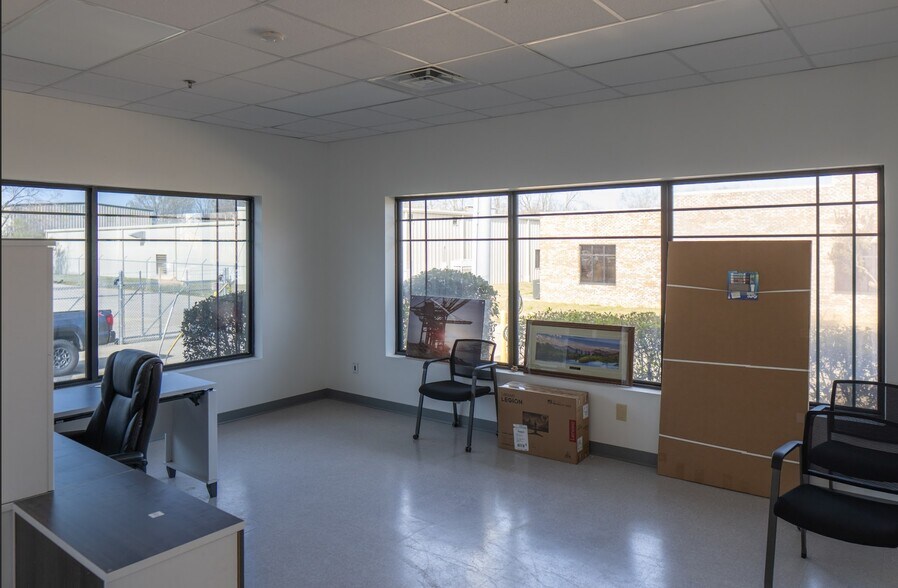 More Photos Of 135 Industrial Dr N, Madison Warehouse For Sale