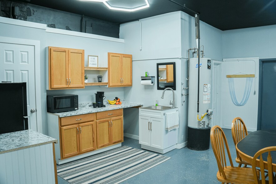 More Photos Of 2240 E 12th St, Casper Storefront For Lease