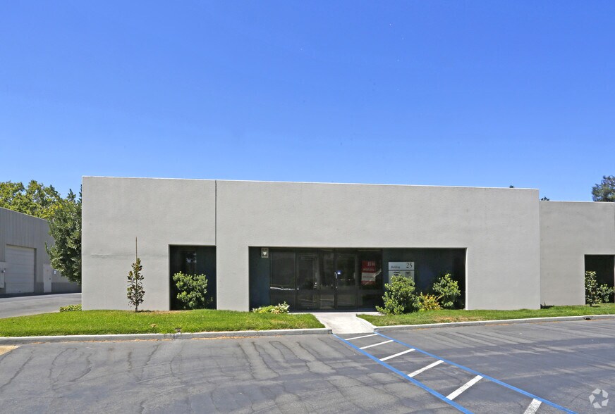 More Photos Of 3350 Scott Blvd, Santa Clara Research And Development For Lease