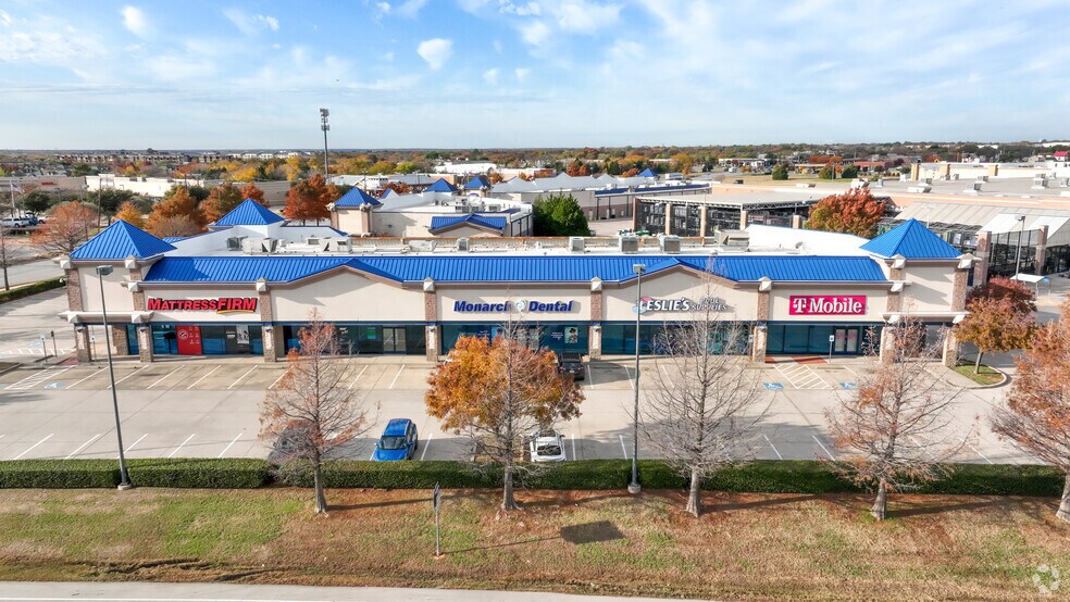 More Photos Of 2041 N Highway 287 N, Mansfield Unknown For Lease