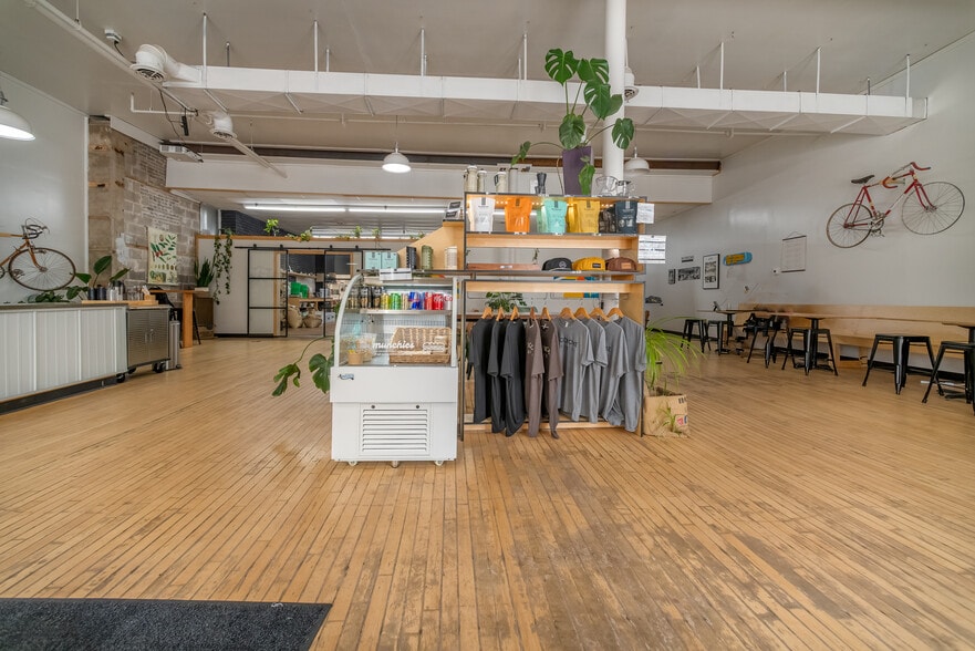 More Photos Of 105 S Main St, Ishpeming Restaurant For Sale