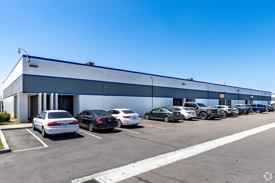 More Photos Of 4901 Patata St, Cudahy Unknown For Lease