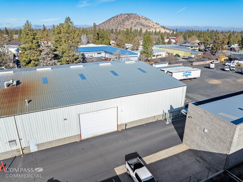 More Photos Of 110 SE 9th St, Bend Manufacturing For Lease