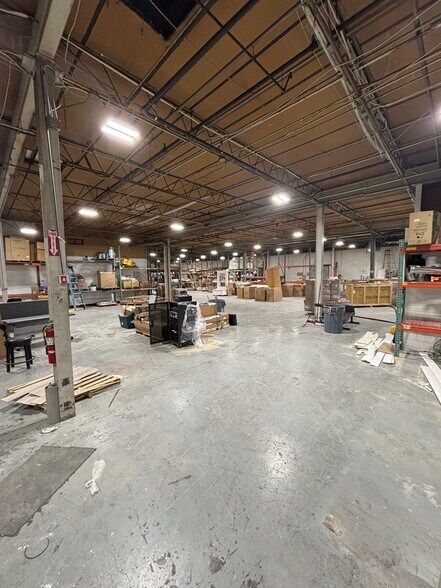 More Photos Of 200 Engineers Rd, Hauppauge Manufacturing For Lease