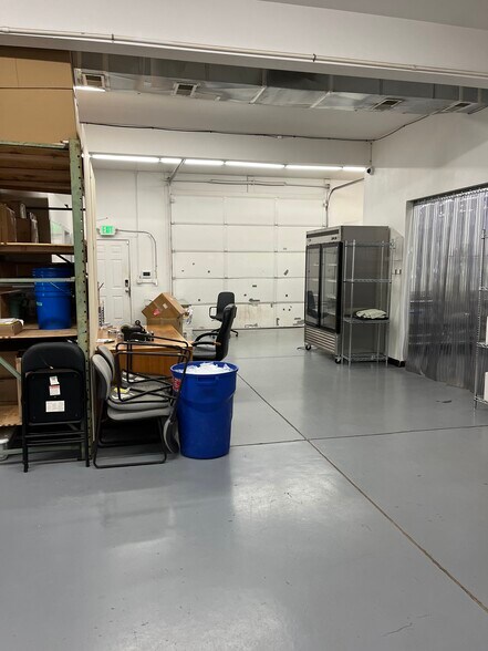 More Photos Of 1040 5th Ave, Lyons Manufacturing For Lease