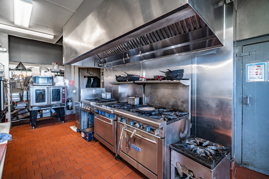 More Photos Of 500 Main St, Fairplay Hotel For Sale