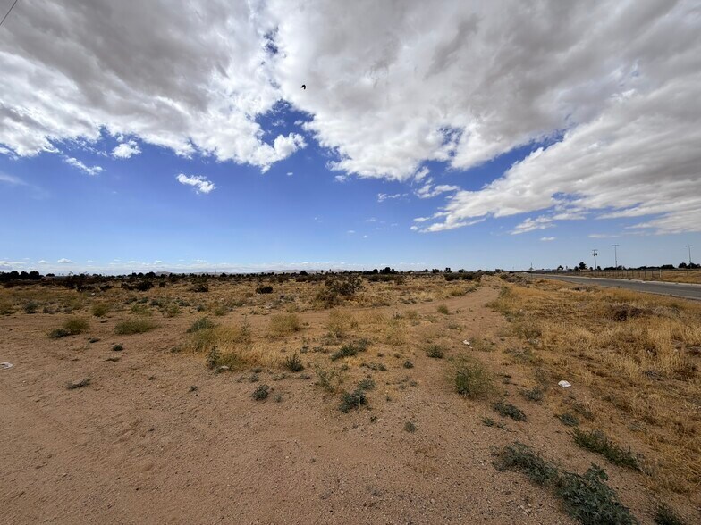 More Photos Of Barlett Ave, Adelanto Land For Sale