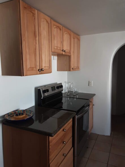 More Photos Of 224-226 N GUADALUPE St, Santa Fe Flex For Sale