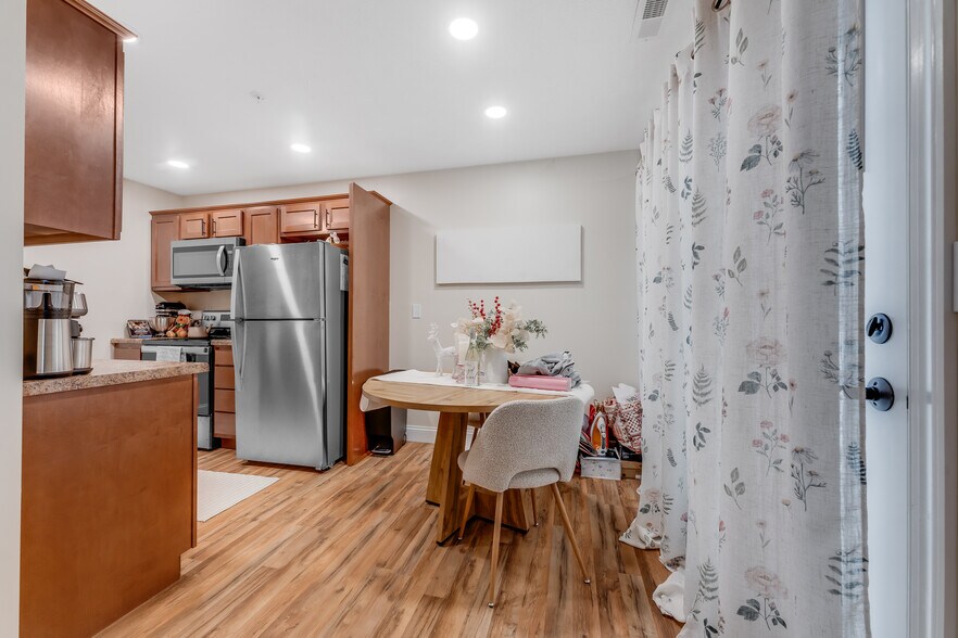 More Photos Of 940 Stewart St, Morgantown Apartments For Sale