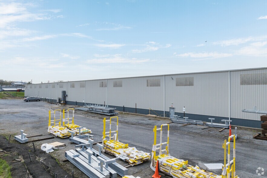 More Photos Of 3145 Shillington Rd, Reading Warehouse For Lease