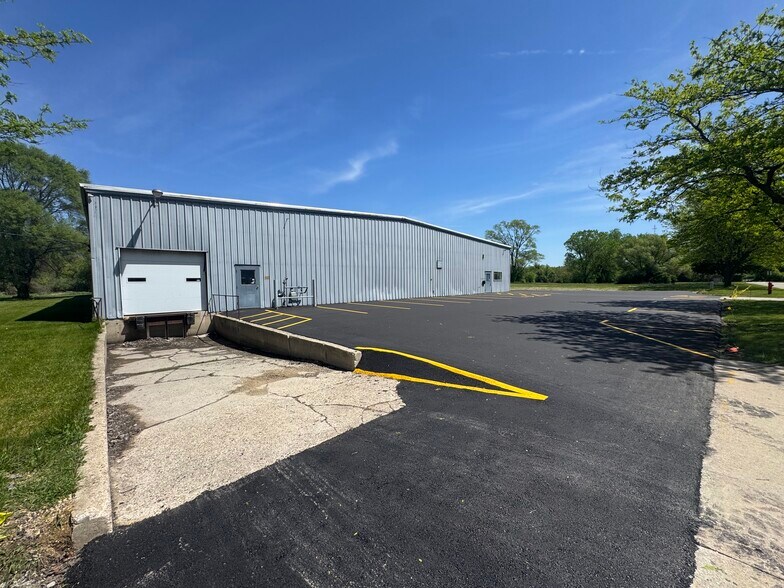 Primary Photo Of 848 E Commercial Ave, Whitewater Manufacturing For Lease