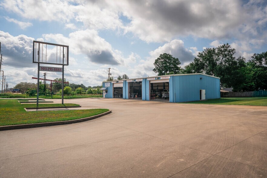 More Photos Of 4900 W Marshall Ave, Longview Auto Repair For Sale