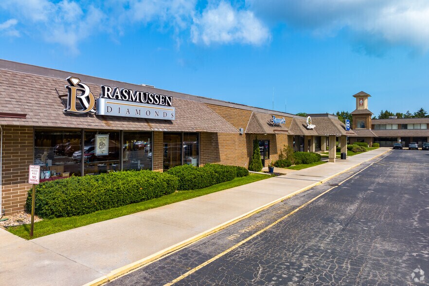 More Photos Of 6220 Washington Ave, Racine Freestanding For Lease