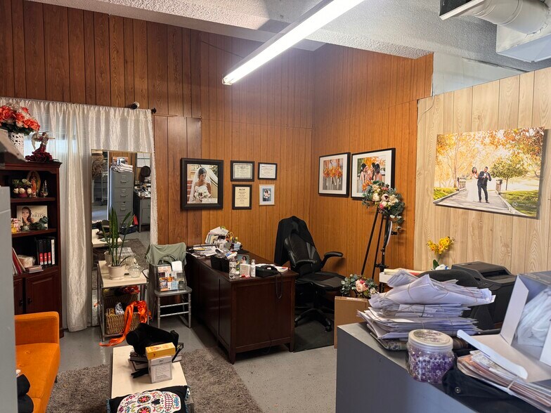 More Photos Of 455 Atlantic Ave, Long Beach Storefront For Lease