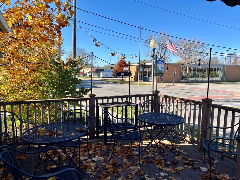 More Photos Of 321 Broadway, Chesterton Storefront Retail Office For Sale