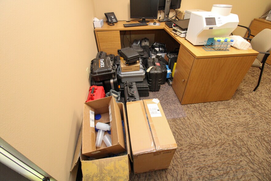 More Photos Of 100 E 3rd St, Galva Office For Sale
