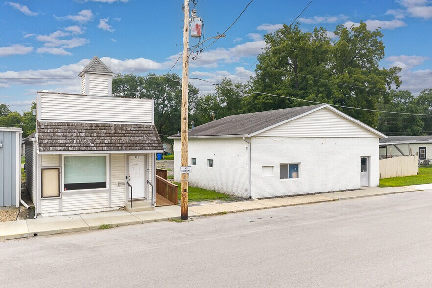 Primary Photo Of 306 Main St, Linwood Flex For Sale