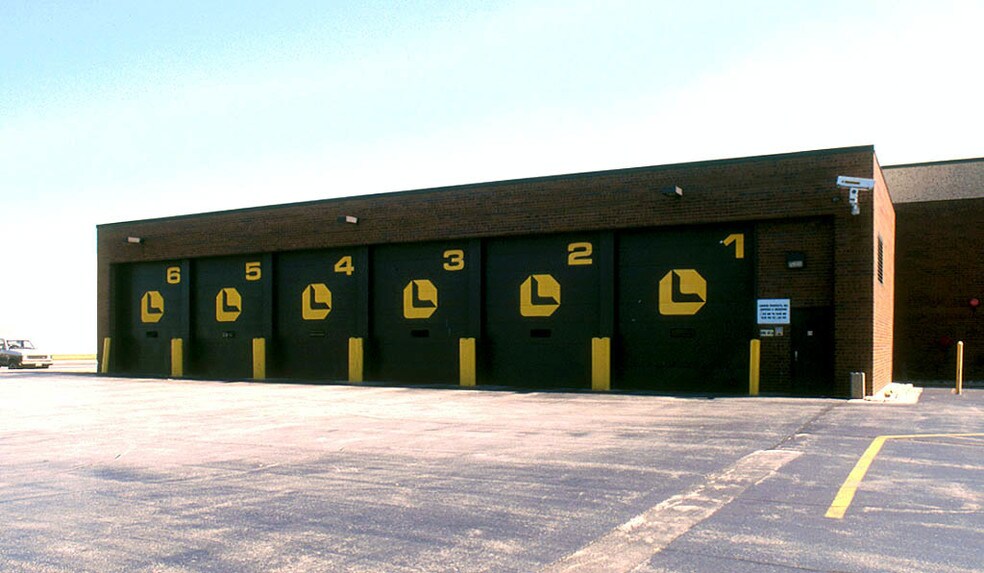 More Photos Of 1666 E Touhy Ave, Des Plaines Warehouse For Sale