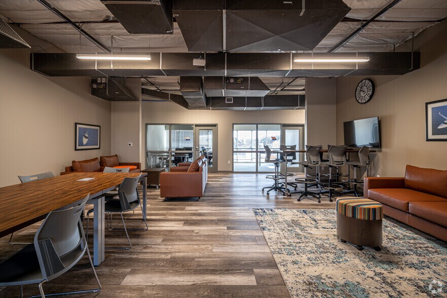 More Photos Of 15500 Voss Rd, Sugar Land Unknown For Sale