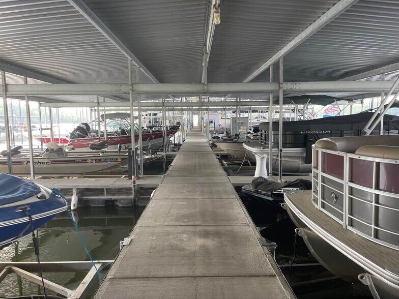 More Photos Of Old Hwy 121, Buchanan Specialty For Sale