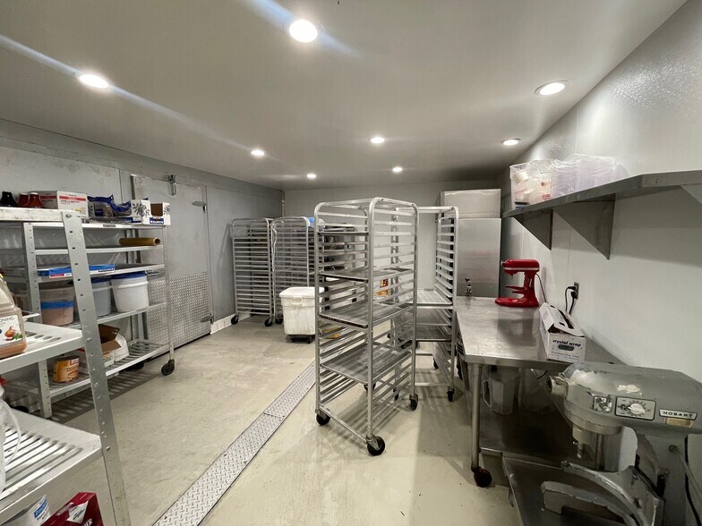 More Photos Of 1575 Calle Joaquin, San Luis Obispo Restaurant For Sale