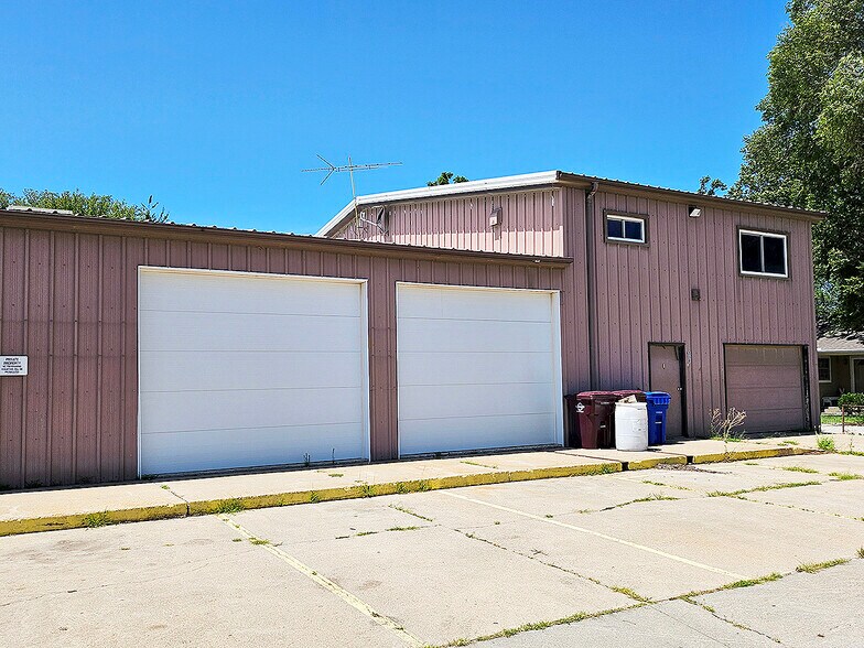 More Photos Of 540 S Main St, Galva Storefront Retail Residential For Sale