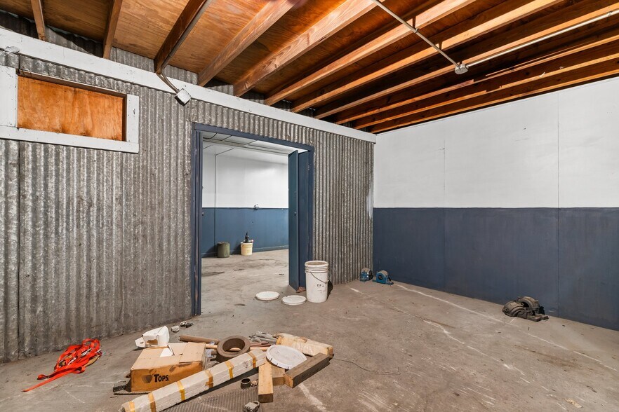 More Photos Of 3314 Carr St, Houston Manufacturing For Sale