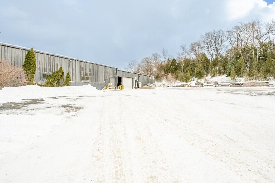 More Photos Of 521 Langley Ave, Saint Joseph Industrial For Sale