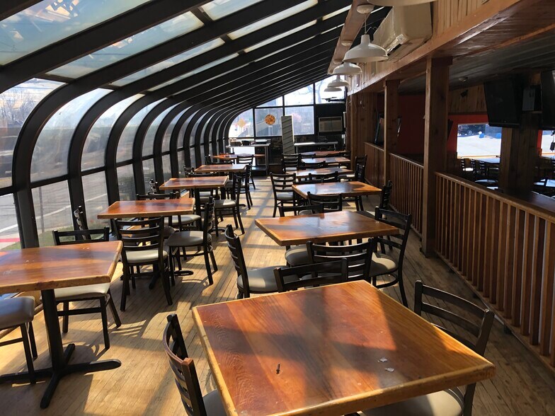 More Photos Of 25 State Route 23, Wayne Restaurant For Lease