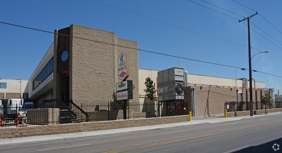 More Photos Of 3435 E Vernon Ave, Vernon Refrigeration Cold Storage For Lease