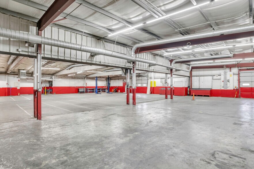 More Photos Of 253 Greenfield Rd, South Deerfield Auto Dealership For Sale