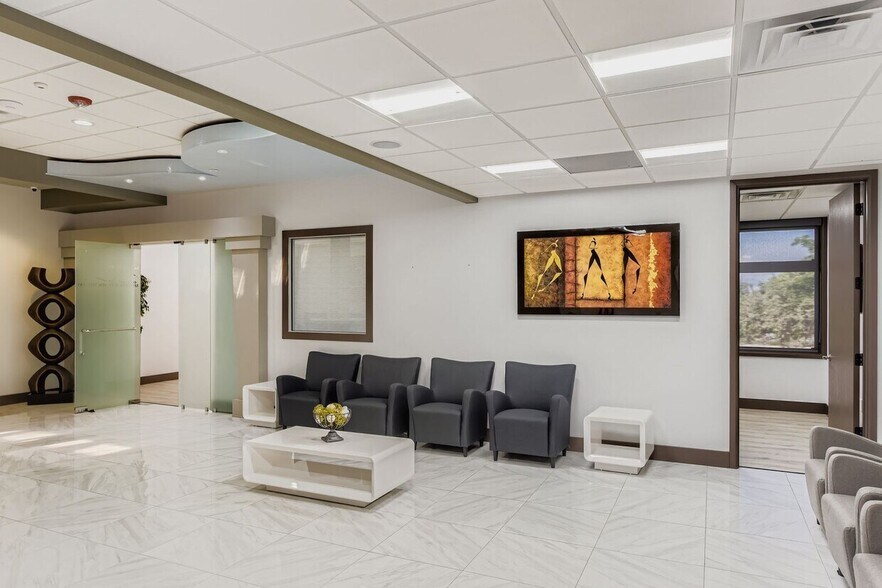 More Photos Of 5420 S Quebec St, Englewood Medical For Lease