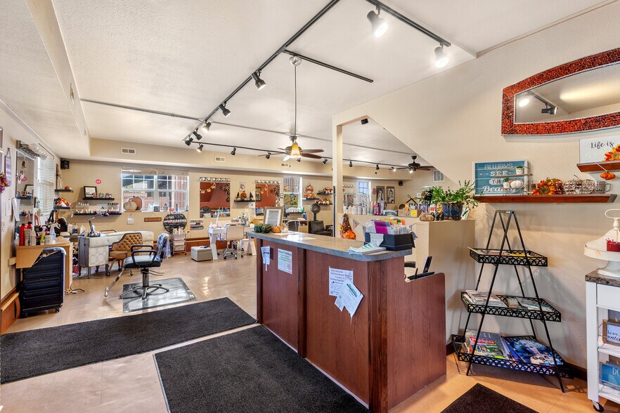 More Photos Of 207 S Division St, Pinehurst Storefront Retail Residential For Sale