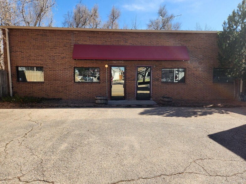 Primary Photo Of 418 E 3rd St, Loveland Light Manufacturing For Sale
