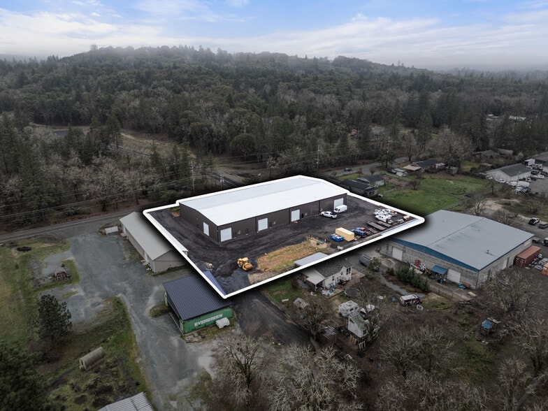 More Photos Of 954 Ort Ln, Merlin Warehouse For Lease